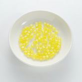 BW-00075-BD-01-white-letter-bright-yellow-transparent-cube-alphabet-beads-mix-6mm