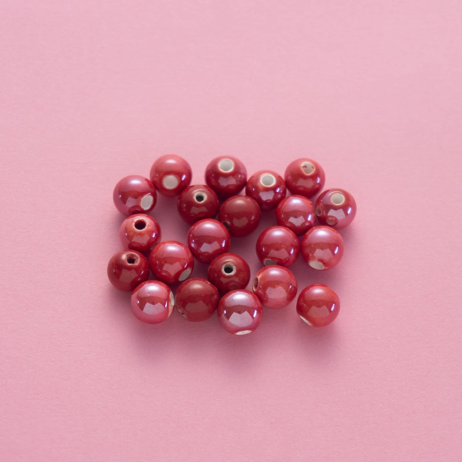 BD00021-05-red-round-ceramic-beads-10mm