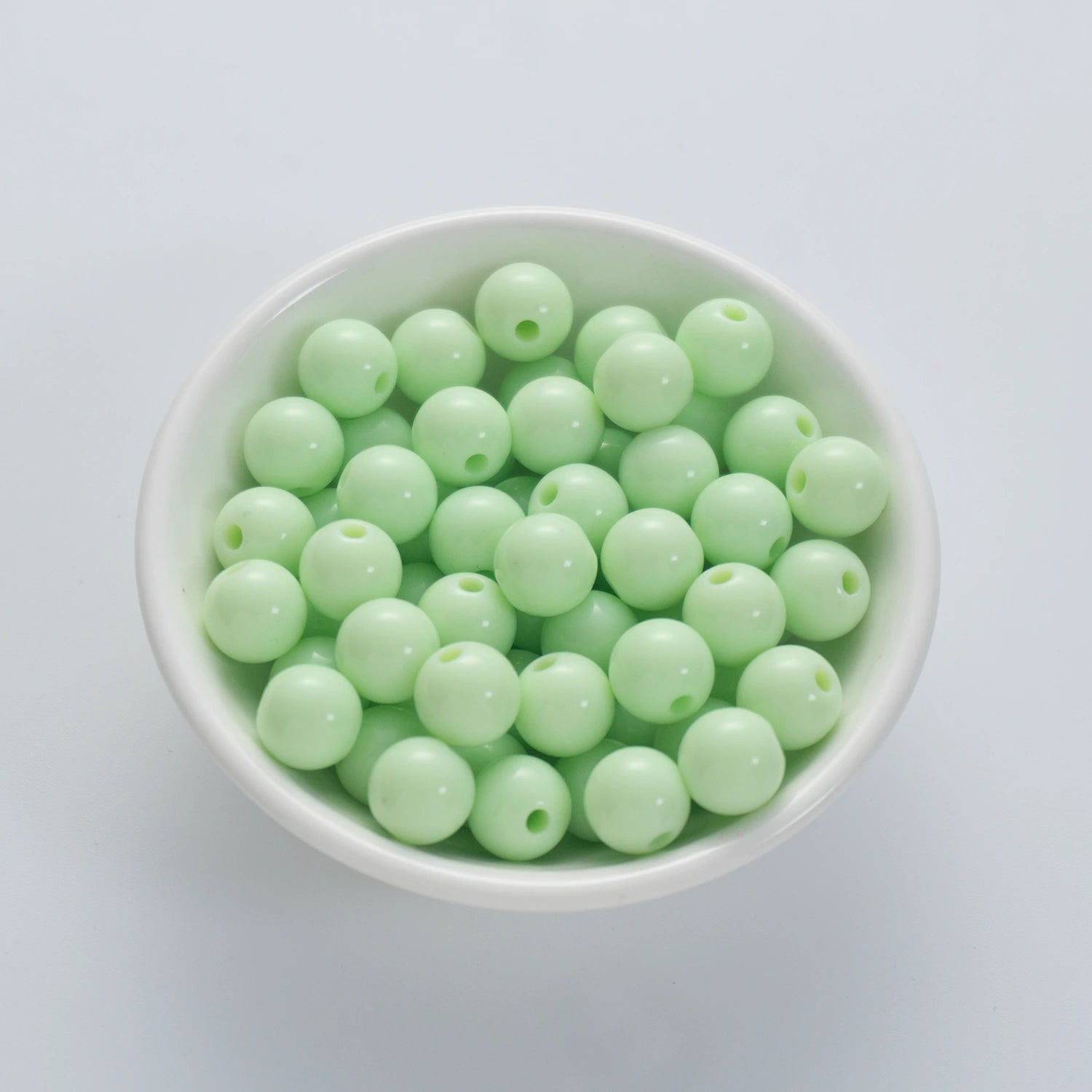 BD00024-01-light-green-round-acrylic-craft-beads-10mm