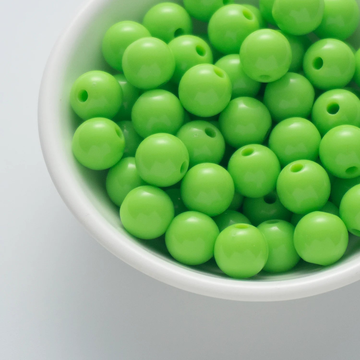 BD00031-02-lime-green-round-acrylic-craft-beads-10mm