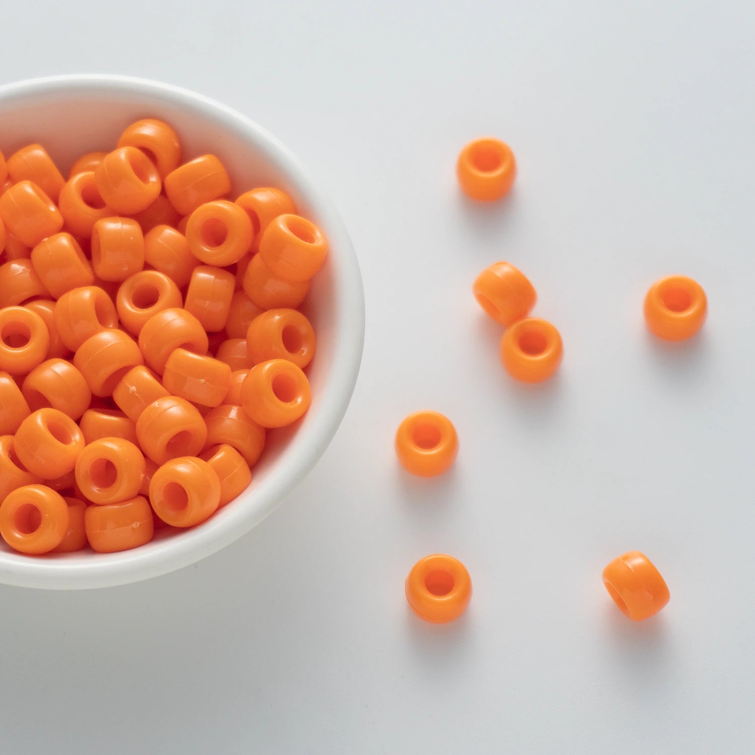 BD00036-04-tiger-orange-barrel-opaque-pony-beads-6×9mm