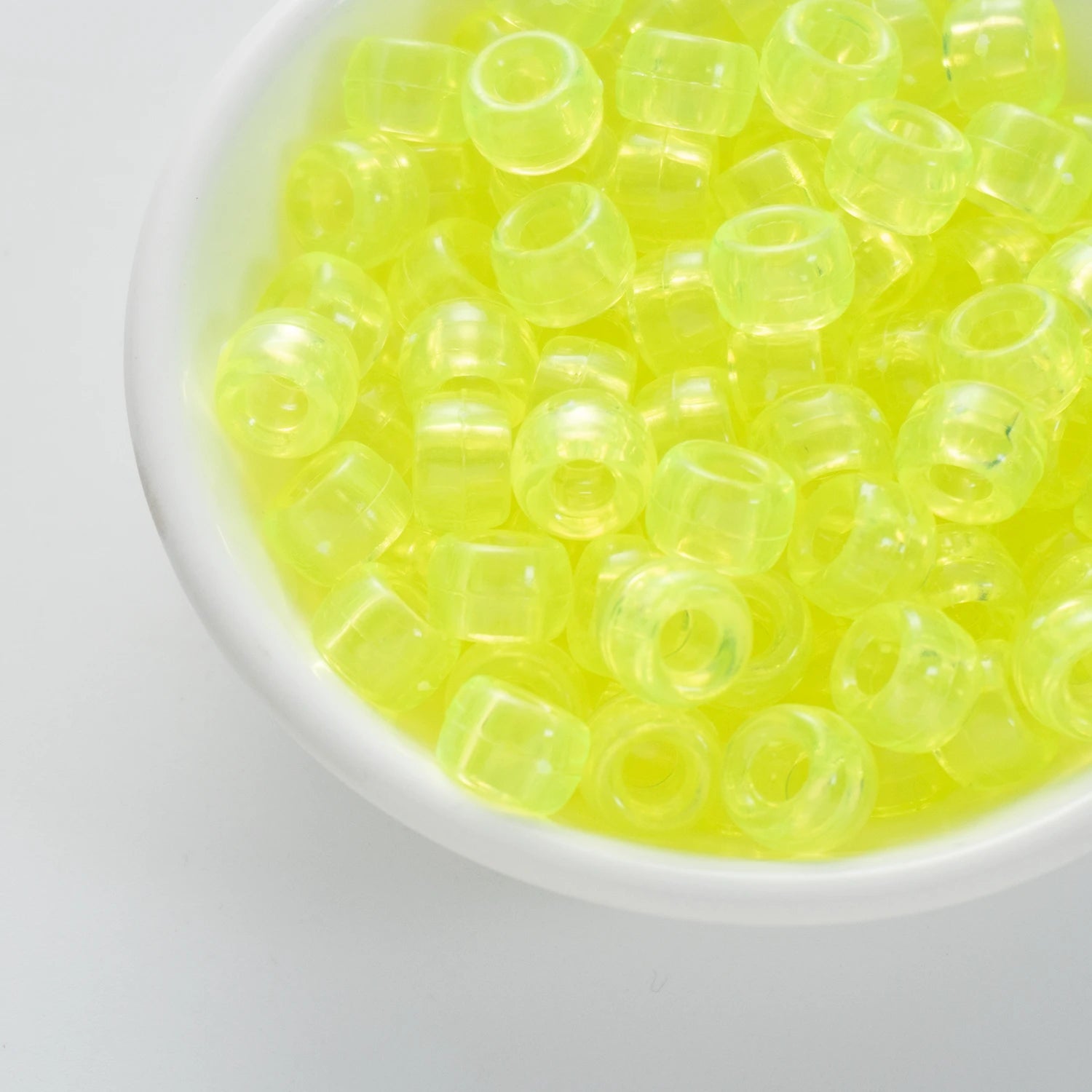BD00052-02-lime-yellow-barrel-transparent-pony-beads-6×9mm