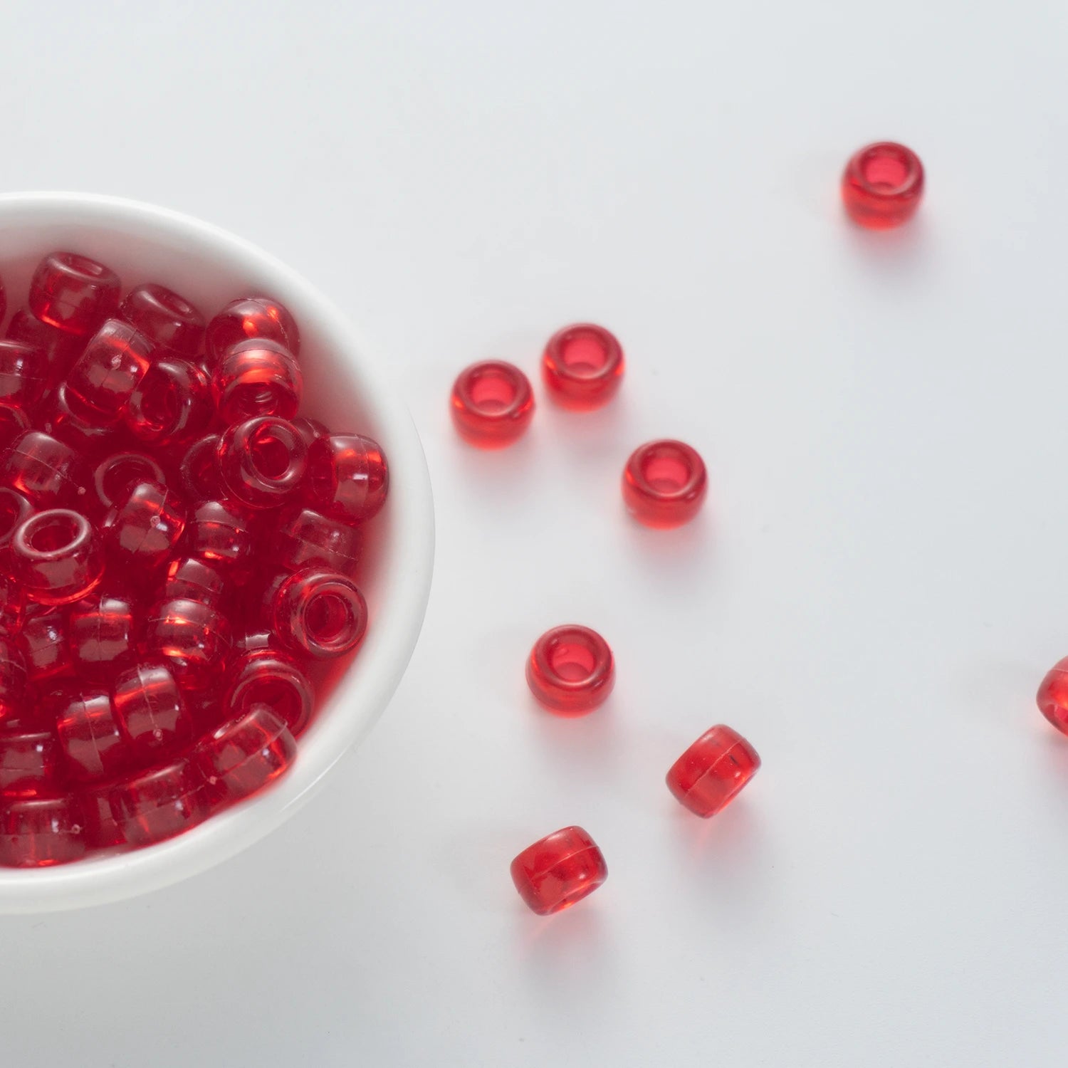 BD00055-04-dark-red-barrel-transparent-pony-beads-6×9mm