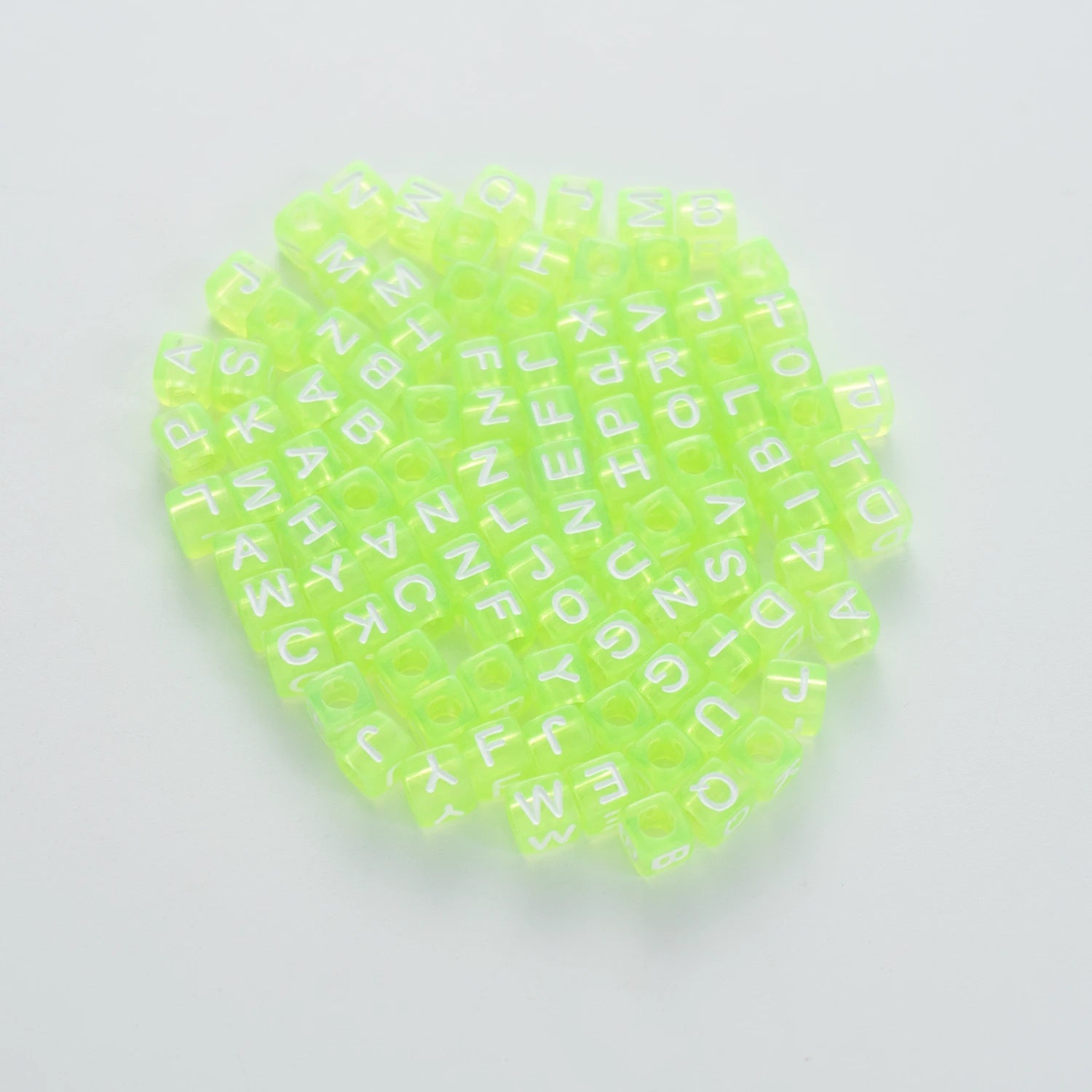 BD00079-02-white-letter-lawn-green-transparent-cube-alphabet-beads-mix-6mm