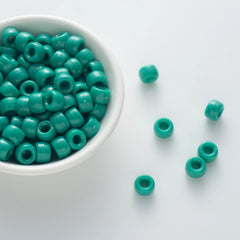BW-00032-BD-04-dark-green-barrel-opaque-pony-beads-6×9mm