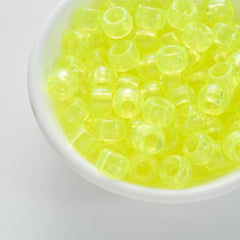 BW-00052-BD-02-lime-yellow-barrel-transparent-pony-beads-6×9mm