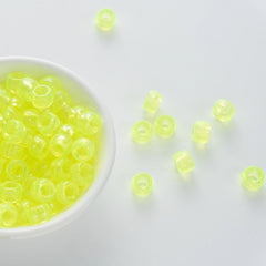 BW-00052-BD-04-lime-yellow-barrel-transparent-pony-beads-6×9mm