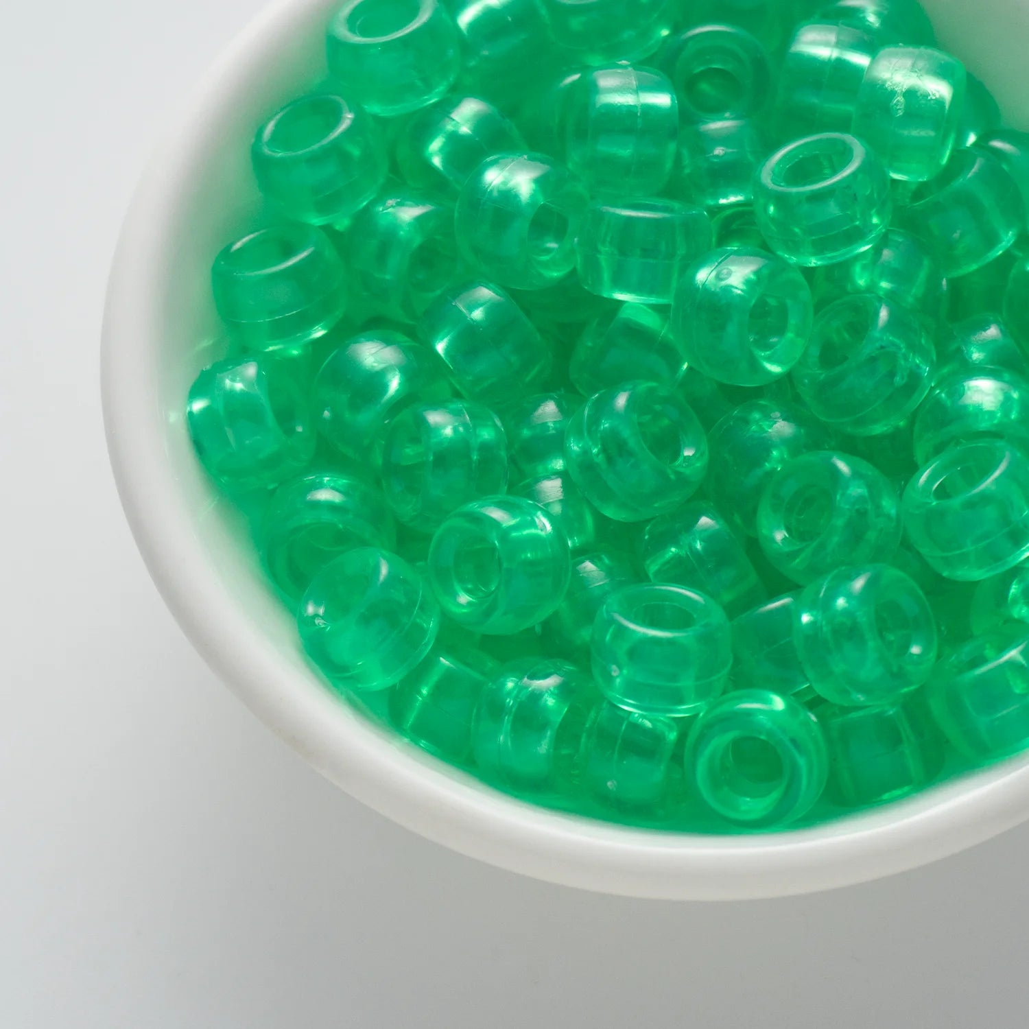 BW-00053-BD-02-jade-green-barrel-transparent-pony-beads-6×9mm