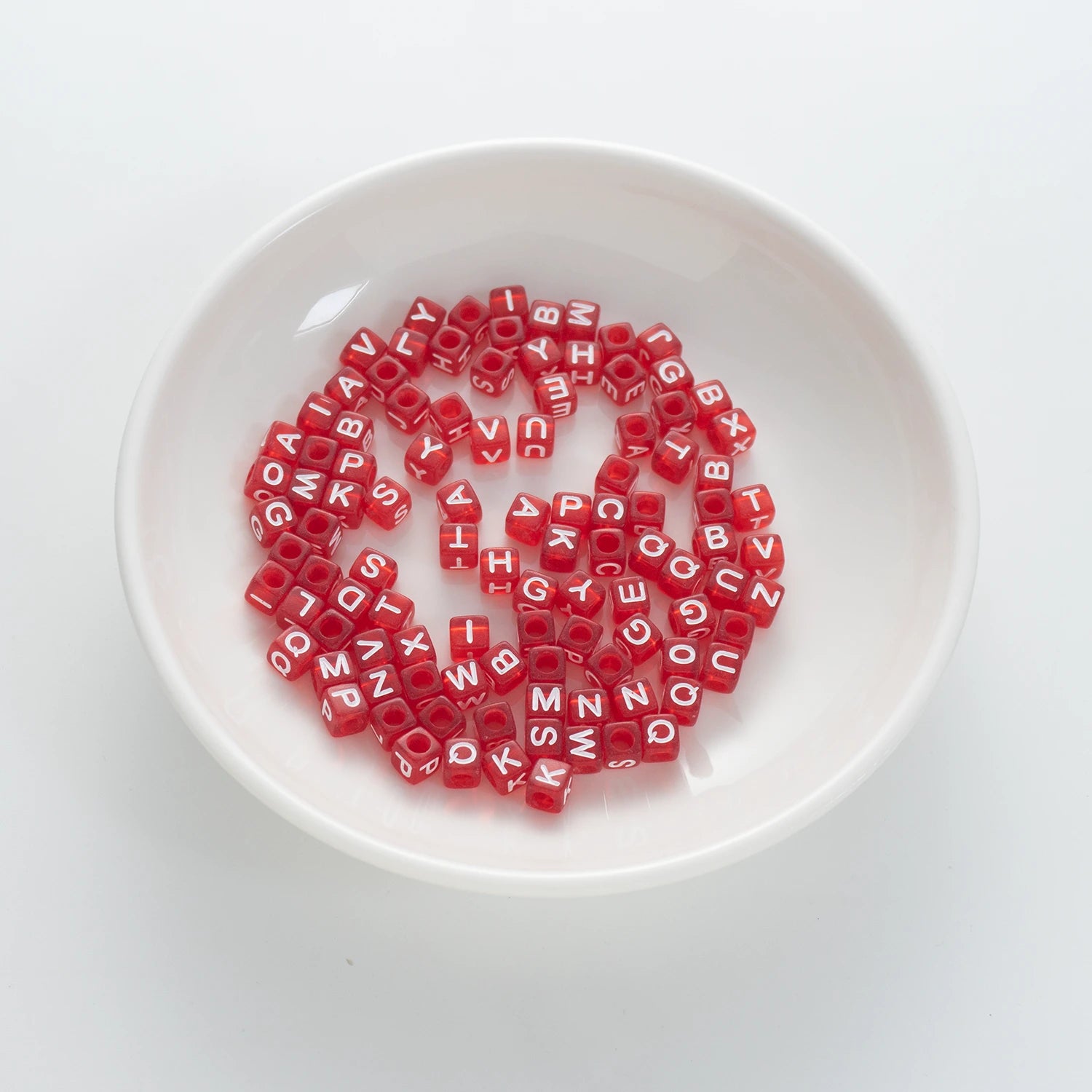BW-00073-BD-01-white-letter-dark-red-transparent-cube-alphabet-beads-mix-6mm