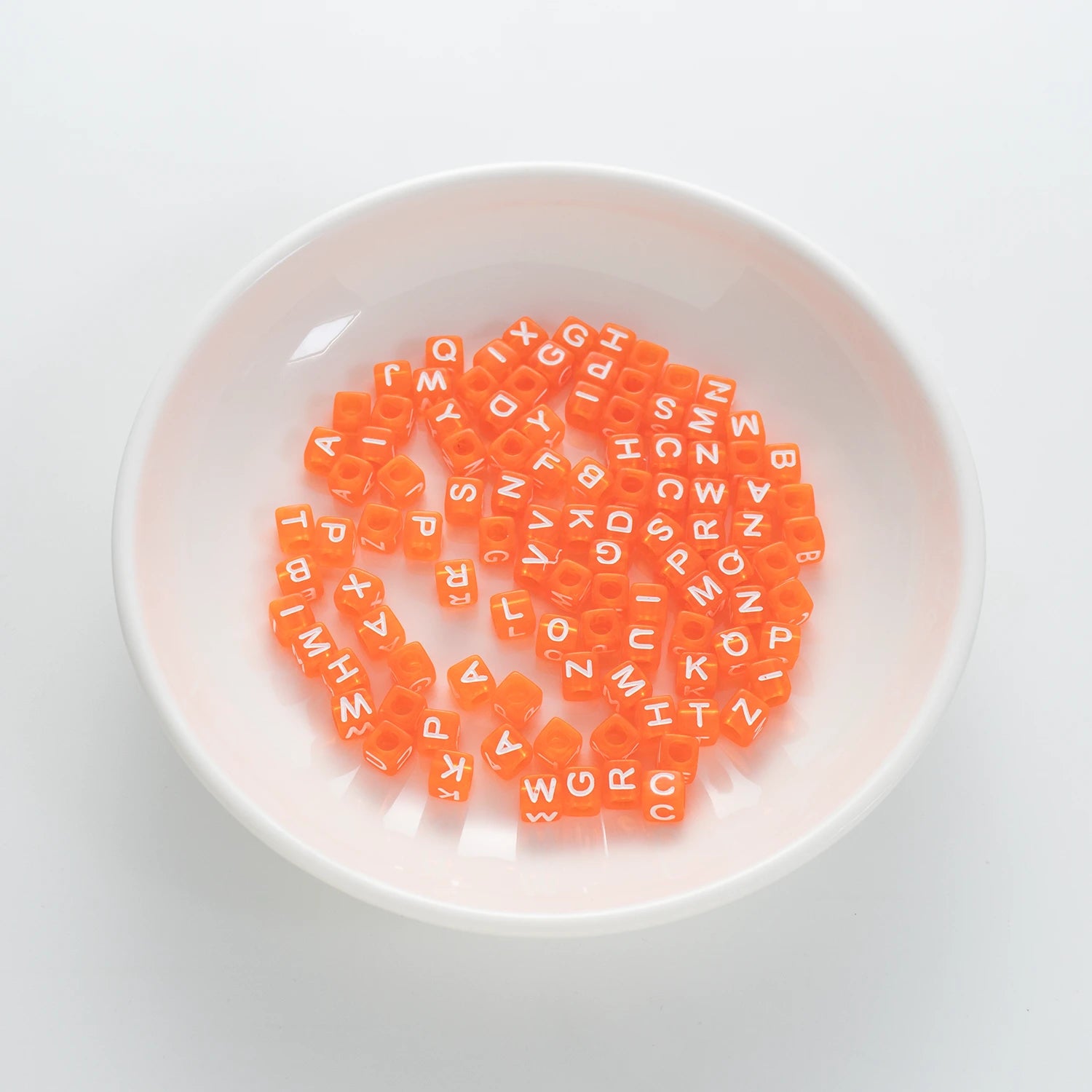 BW-00078-BD-01-white-letter-bright-orange-transparent-cube-alphabet-beads-mix-6mm